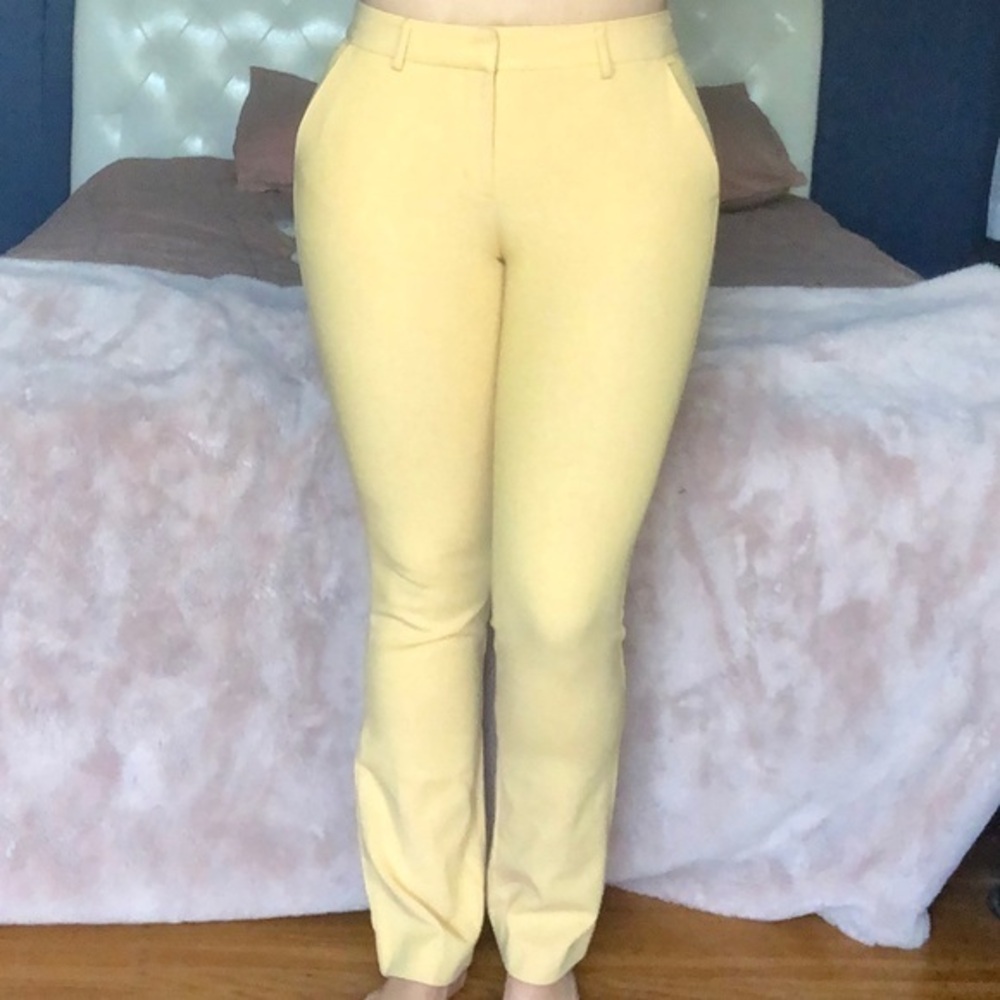 Express Columnist Barely Boot mid rise yellow pants 6R